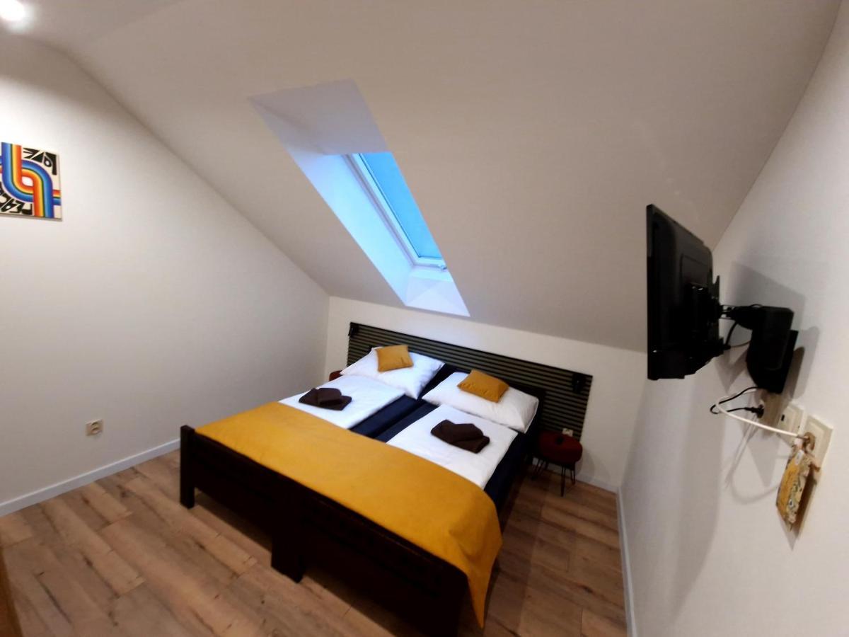 Hotel Bird House à Prešov Extérieur photo