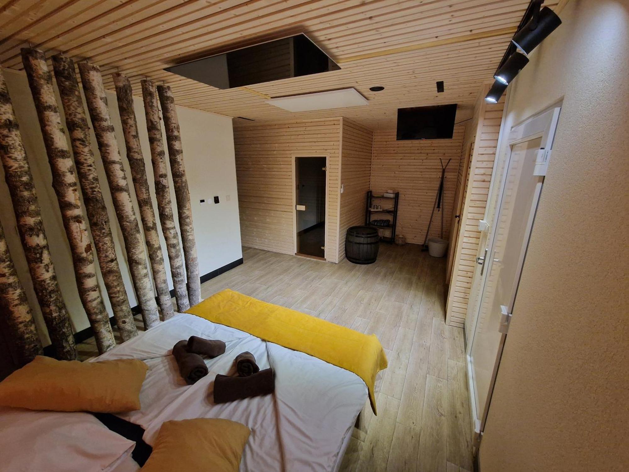 Hotel Bird House à Prešov Extérieur photo